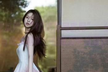 “17吃瓜网官网”：分享视频与吃瓜趣事，在娱乐中找到快乐