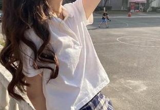 想了解娱乐圈？快来51cg.com观看视频，吃瓜内幕一网打尽！