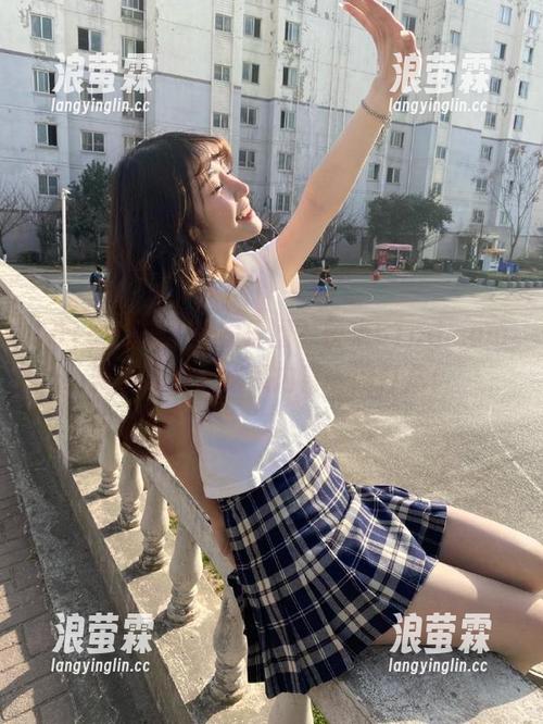 想了解娱乐圈？快来51cg.com观看视频，吃瓜内幕一网打尽！