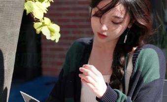 51吃瓜网带你2025年，免费获取吃瓜文化的精彩瞬间！
