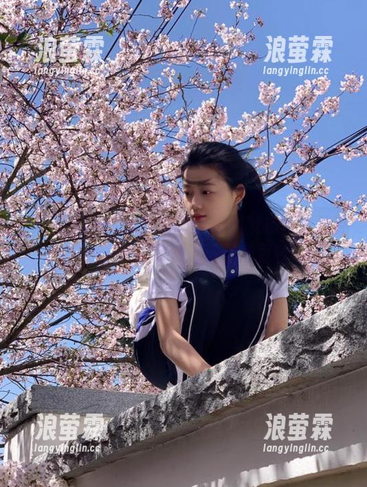 51黑料吃瓜中心网发布娱乐八卦，app用户获取潮流信息更轻松