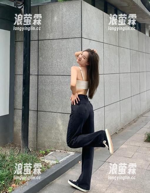 登录66吃瓜，让我们一同探讨那些网红背后的黑料，边吃瓜边唠嗑！
