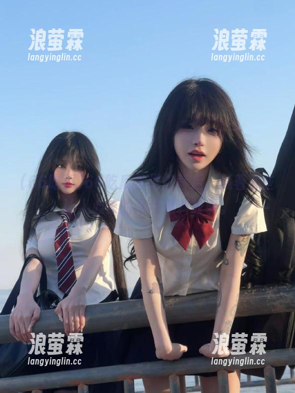66吃瓜 66吃瓜传送门背后,藏着那些让人心惊的网红黑料故事。