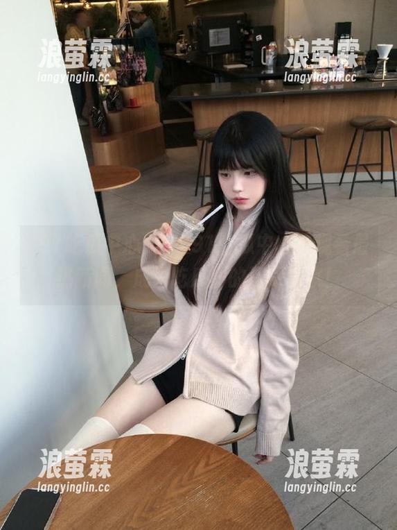 91吃瓜中心 加入91吃瓜中心,观看最热新闻,成为吃瓜界的资深玩家!