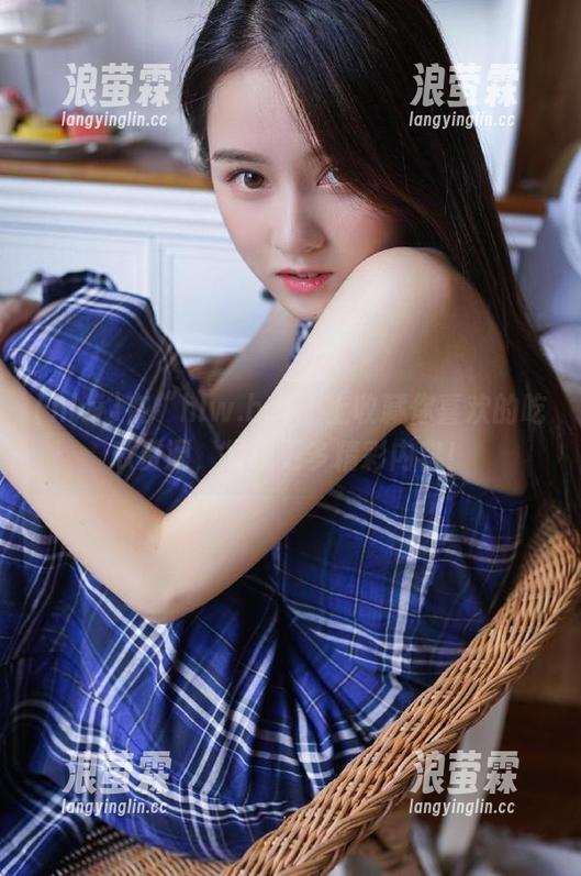 在“hlw.bet”上收藏你喜欢的吃瓜资源，发现更多精彩内容！