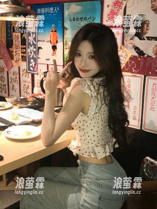 直达hlw轻量版iOS下载，轻松观看吃瓜大事件，精彩不容错过！