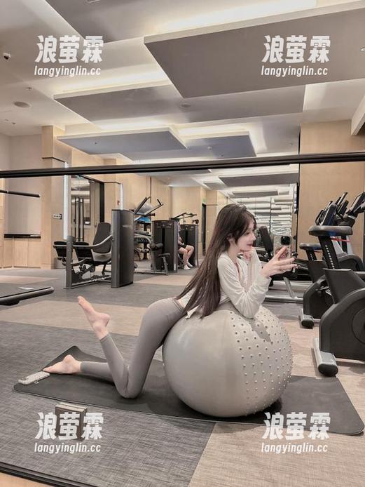 登录www..51cg.com，发现更多搞笑吃瓜视频，让你笑不停！