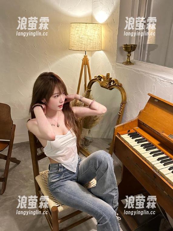 在www51上登录，观看实时吃瓜信息，了解娱乐圈动态！