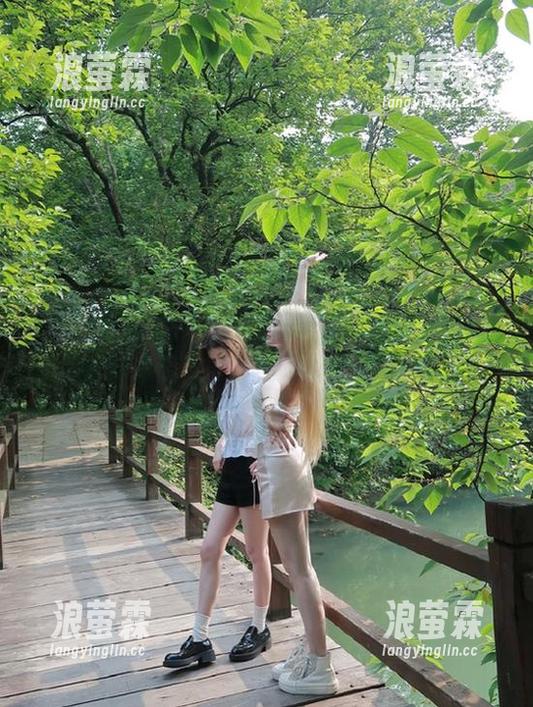 最新xgua66,tv最新地址和线路详情，带你吃瓜不停歇！