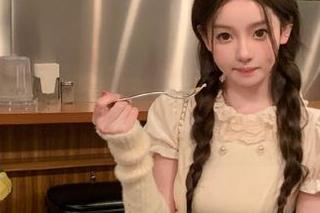 下载九一黑料社，成为最新黑料的先锋，尽享吃瓜乐趣！
