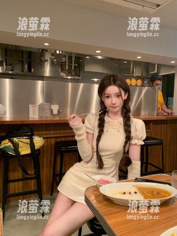 下载九一黑料社，成为最新黑料的先锋，尽享吃瓜乐趣！