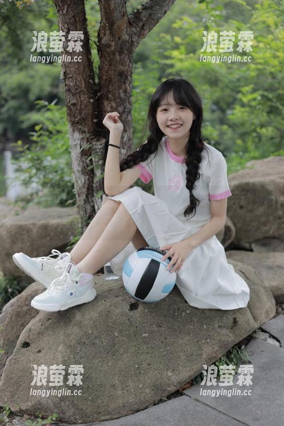 五一吃瓜网今日吃瓜活动，享受永久会员特权的福利！