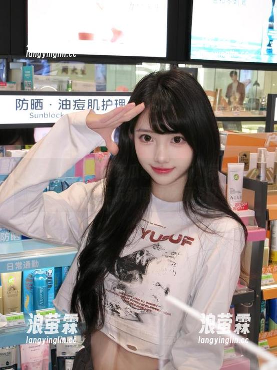 今日吃瓜每日更新，带你获取最新的娱乐新闻与吃瓜资讯