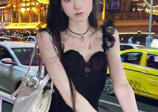直达吃瓜头条，给你一个全面了解娱乐圈的机会，绝对不容小觑哦！