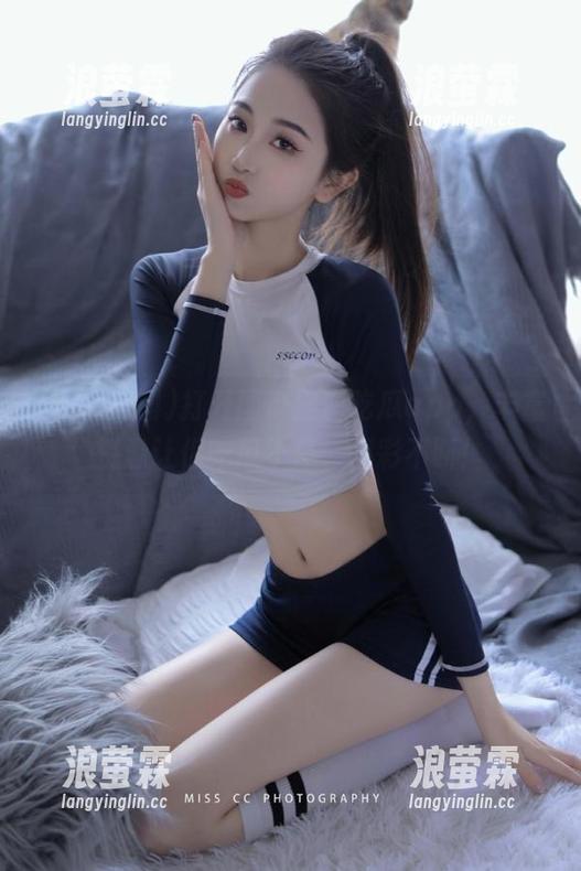 打开国产黑料吃瓜app，丰富资源让你吃瓜不停，精彩不断！