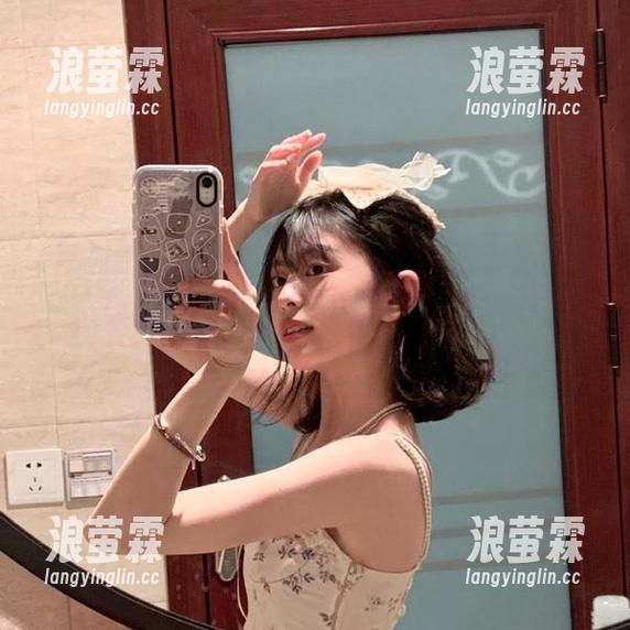 在《黑料不打烊,万里长征》里，收藏精彩视频，享受全天候吃瓜氛围！