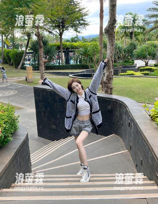 网友推荐zztt09黑料不打烊官网入口，在线分享最精彩的吃瓜瞬间