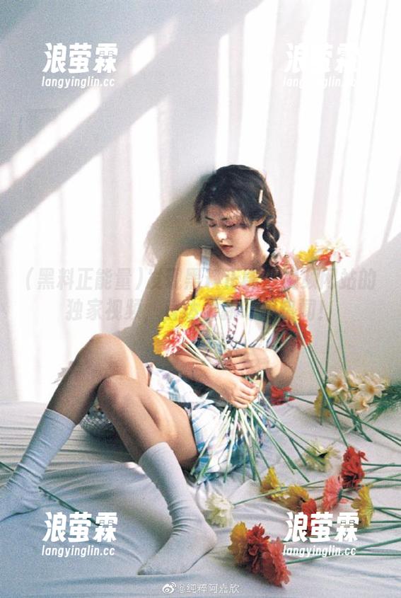 发现黑料正能量视频网站的独家视频，直达最新吃瓜热闻！