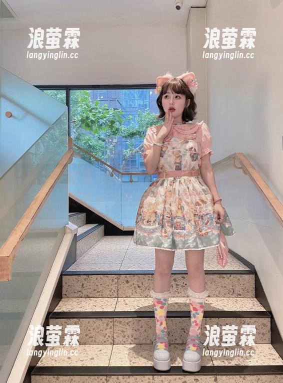 在“黑料正能量”上在线观看，尽享黑料不打烊的八卦盛宴！