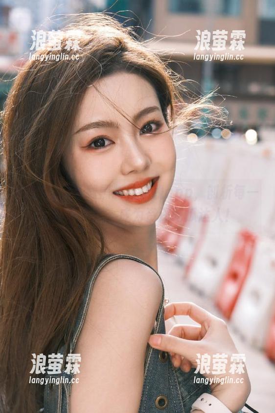 下载黑料社在线app，剖析每一个娱乐事件，成为资深吃瓜达人！