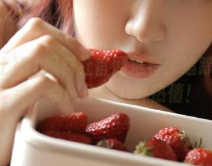 51黑料社官网推荐：追踪吃瓜热点，点燃你的八卦热情！