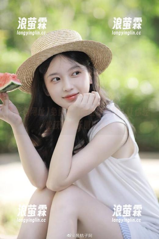 黑料网址 免费黑料网址传送门,让你轻松获取娱乐圈内幕!